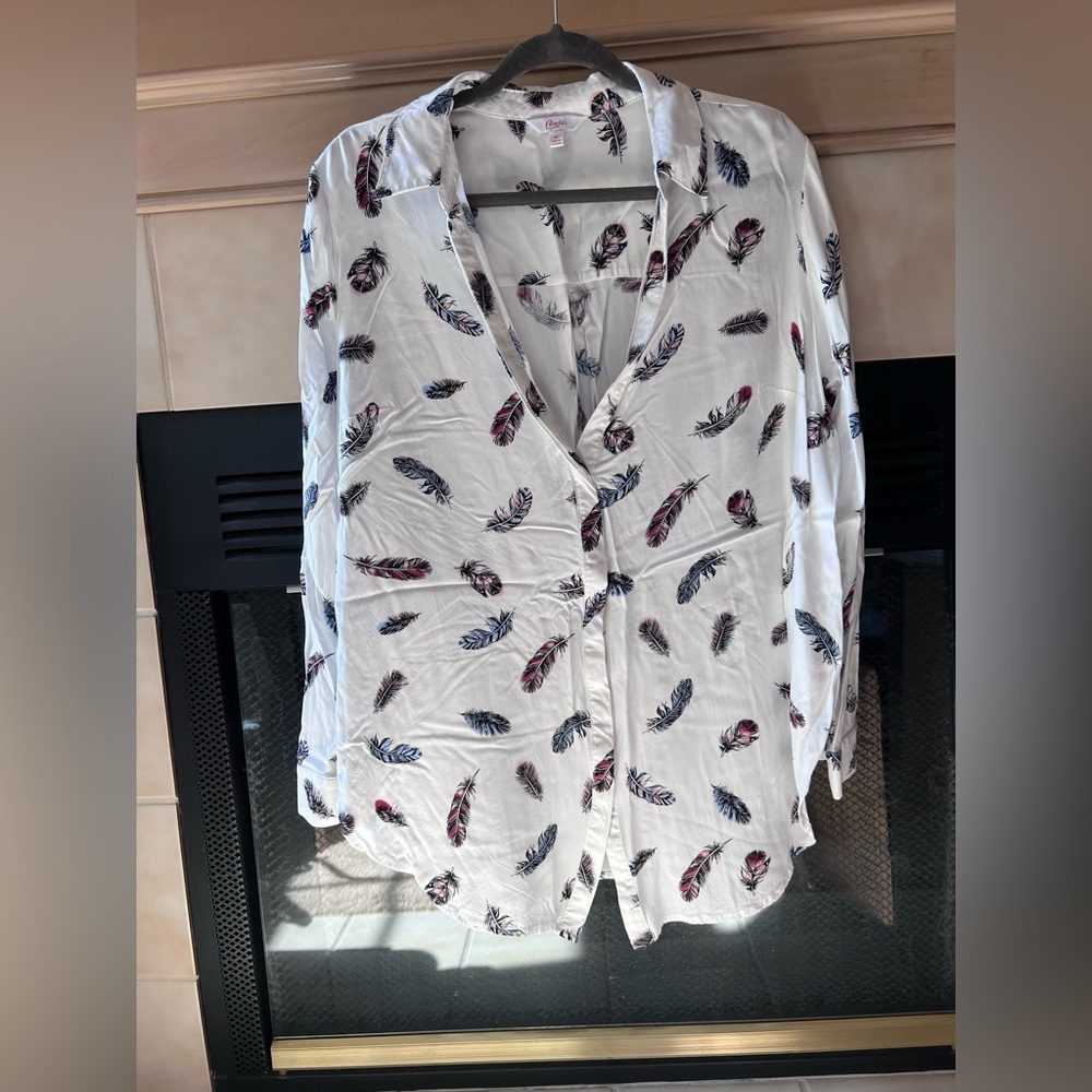 Candies Feather Print Button-Up Blouse